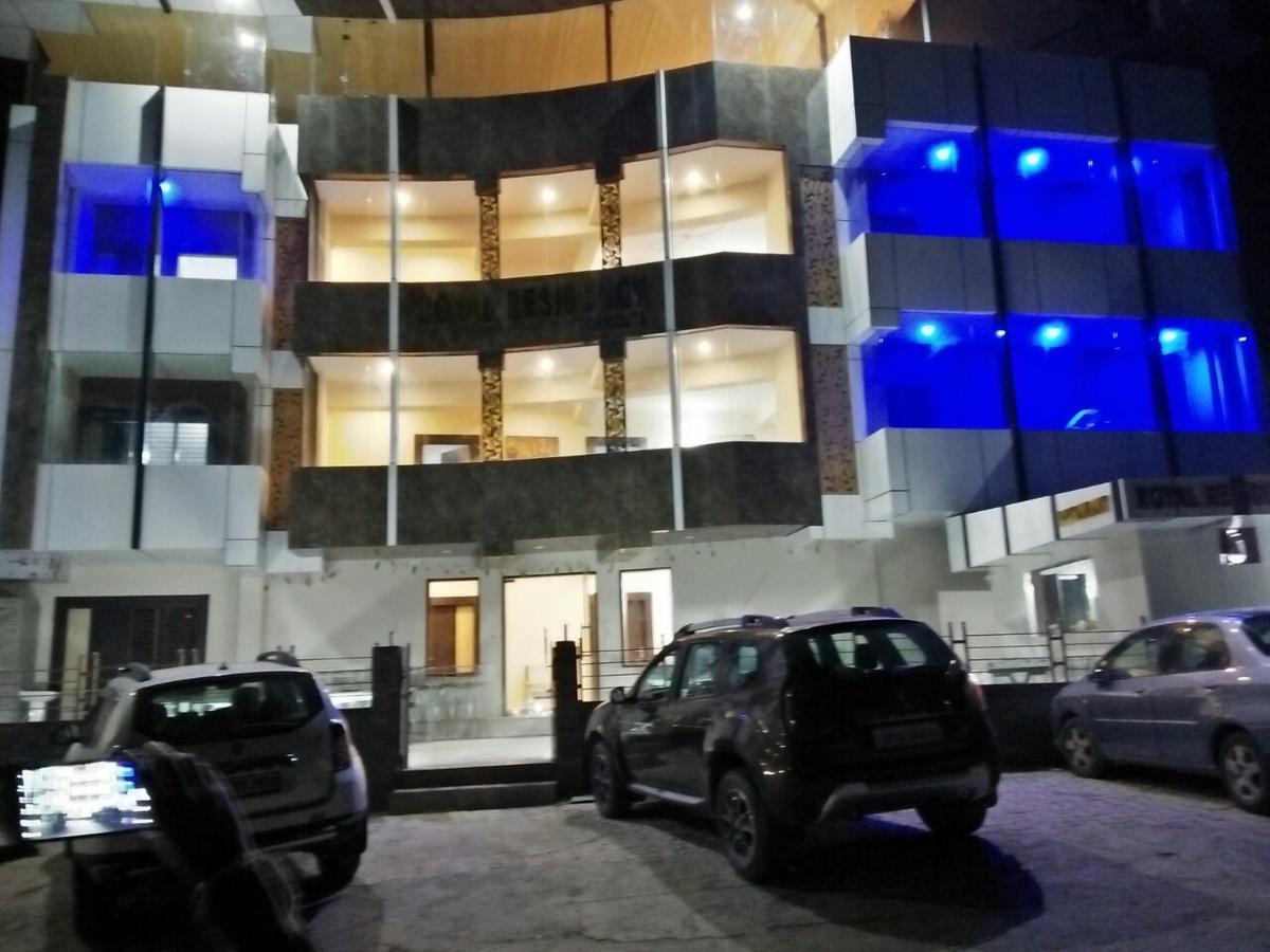 ホテルOyo 11877 Royal Residency New Tehri 部屋 写真