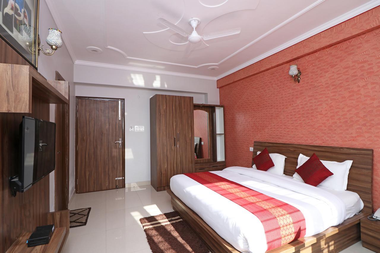 ホテルOyo 11877 Royal Residency New Tehri エクステリア 写真